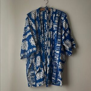 Blue and White Vintage Floral Kimono mace in Hawaii